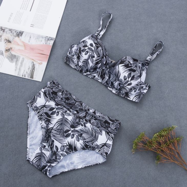 2017 New Design Square Laser Cut Brazilian Bikini